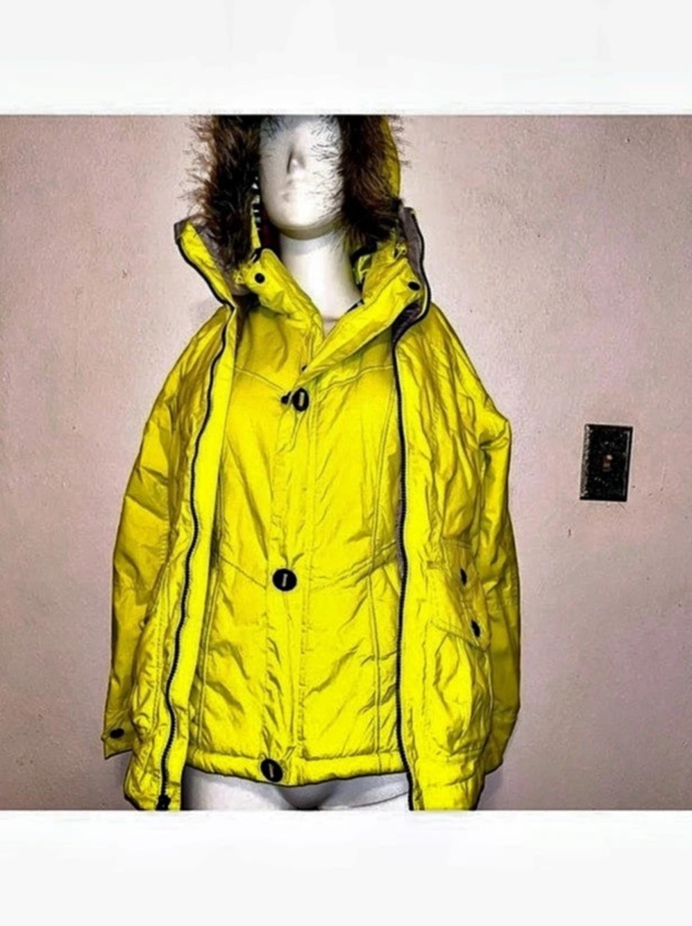 Burton Yellow Ski Jacket Size XS